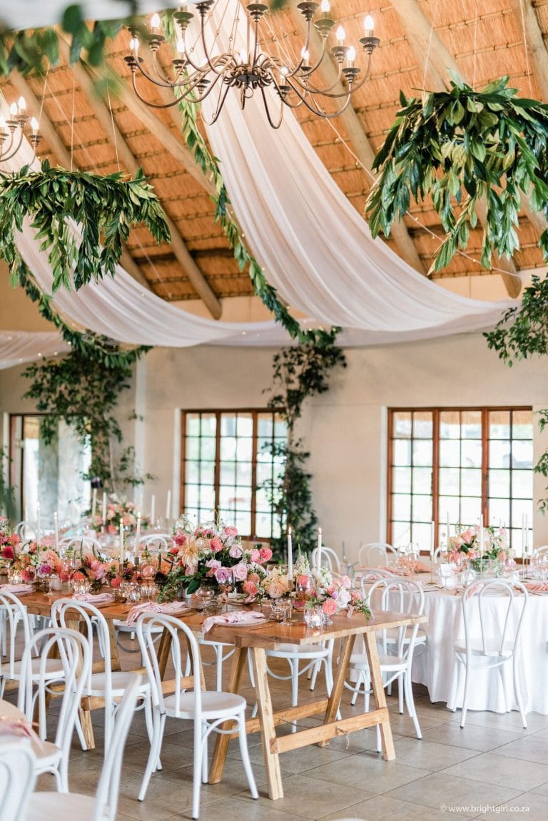 drakensberg-destination-wedding-décor-with-draping